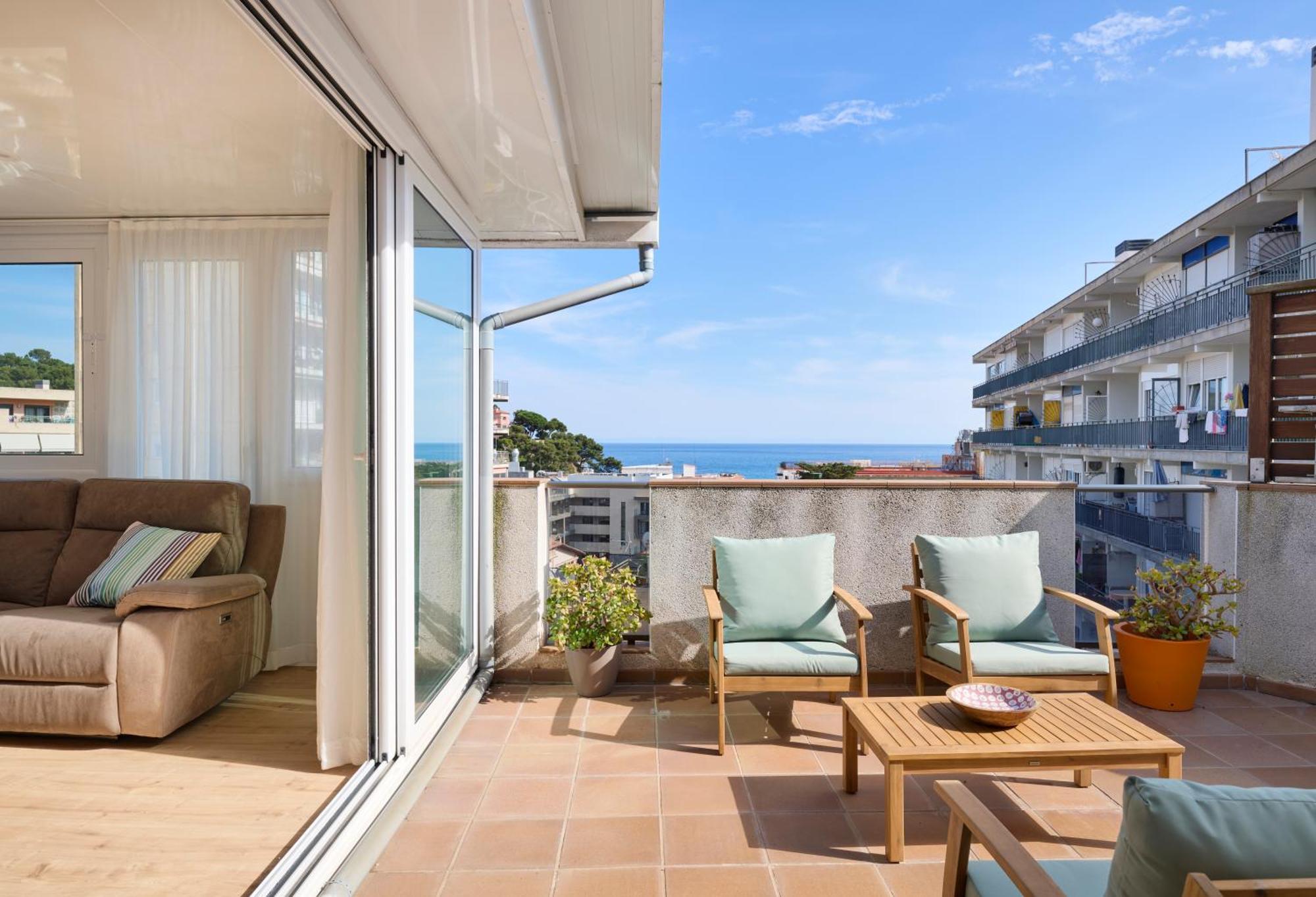 Apartaments Superiors Mtb Only Couples Lloret de Mar Exterior photo